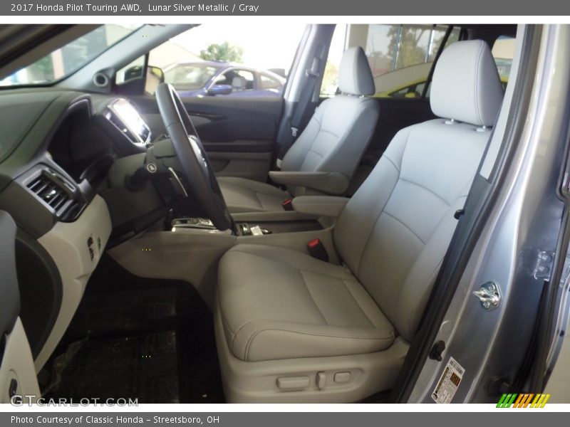 Lunar Silver Metallic / Gray 2017 Honda Pilot Touring AWD