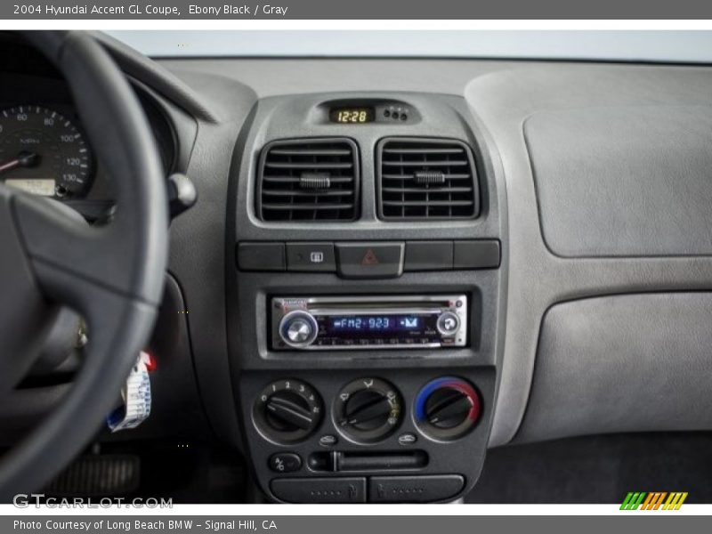 Ebony Black / Gray 2004 Hyundai Accent GL Coupe