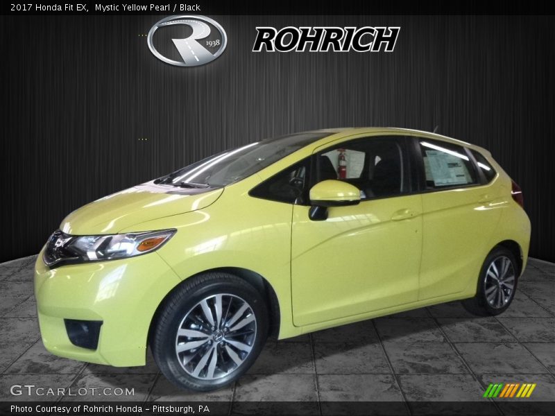 Mystic Yellow Pearl / Black 2017 Honda Fit EX