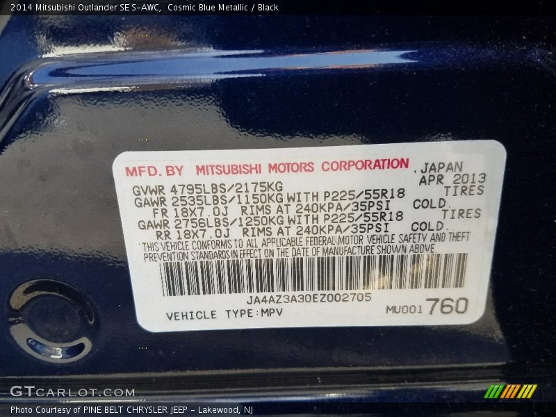 Cosmic Blue Metallic / Black 2014 Mitsubishi Outlander SE S-AWC