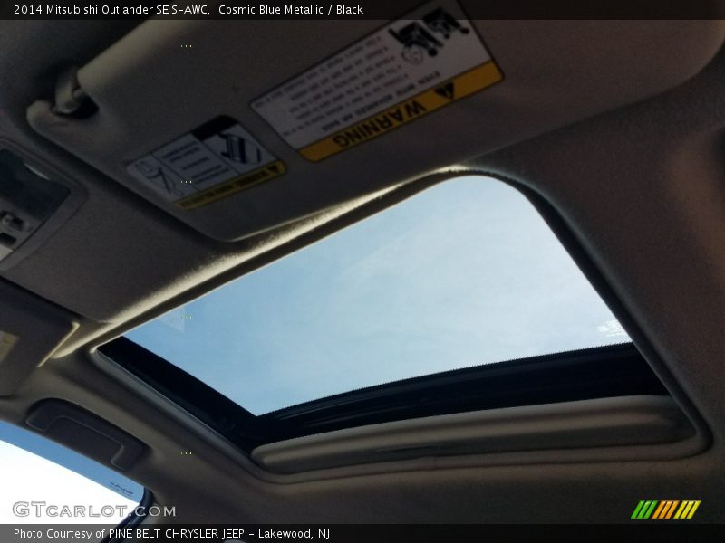 Cosmic Blue Metallic / Black 2014 Mitsubishi Outlander SE S-AWC