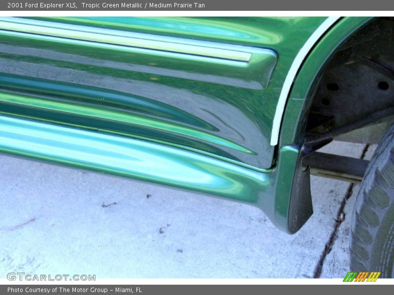 Tropic Green Metallic / Medium Prairie Tan 2001 Ford Explorer XLS