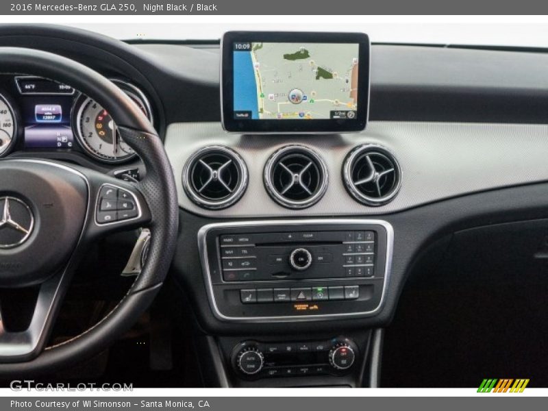 Night Black / Black 2016 Mercedes-Benz GLA 250