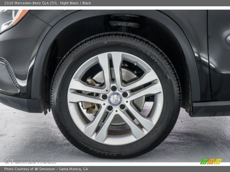 Night Black / Black 2016 Mercedes-Benz GLA 250
