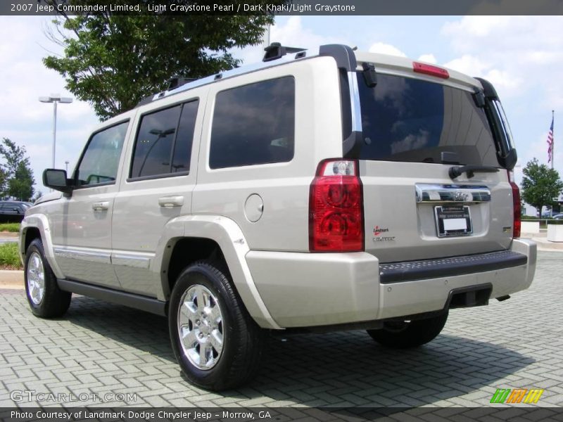 Light Graystone Pearl / Dark Khaki/Light Graystone 2007 Jeep Commander Limited