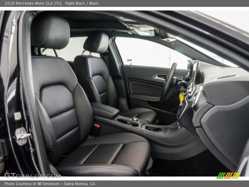 Night Black / Black 2016 Mercedes-Benz GLA 250