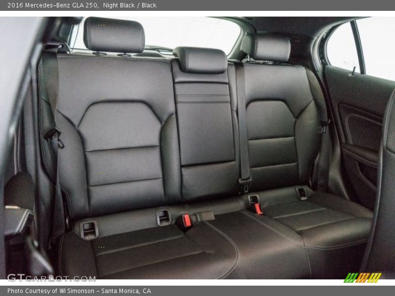 Night Black / Black 2016 Mercedes-Benz GLA 250