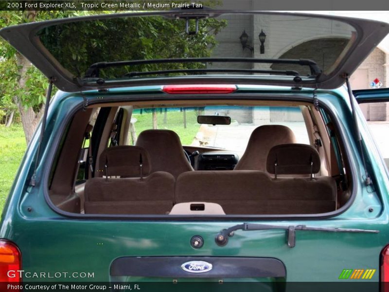 Tropic Green Metallic / Medium Prairie Tan 2001 Ford Explorer XLS