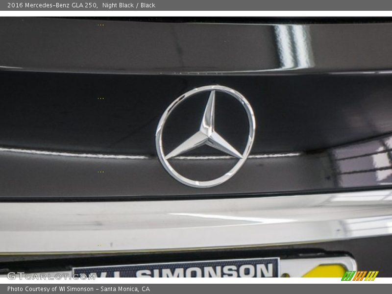 Night Black / Black 2016 Mercedes-Benz GLA 250