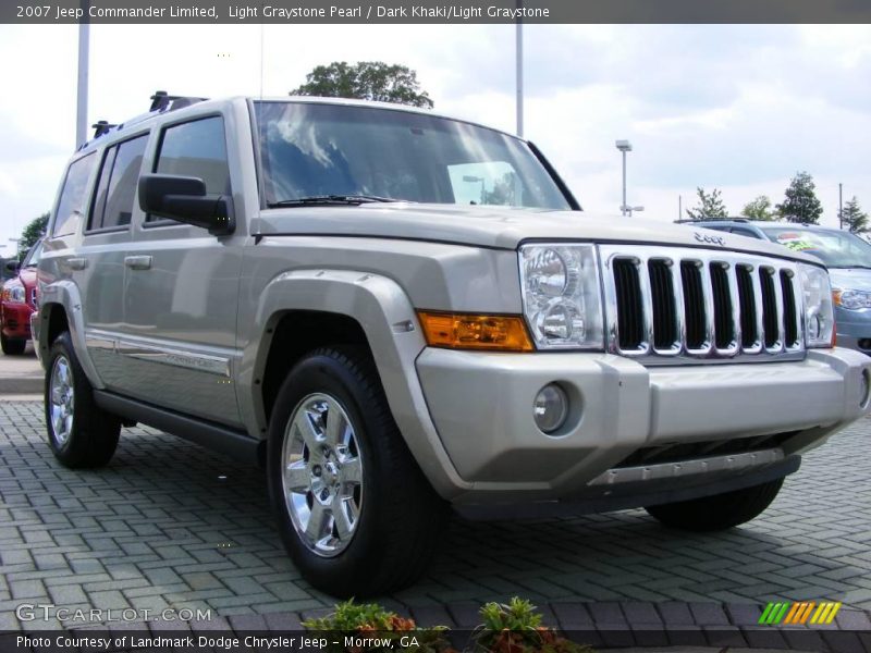 Light Graystone Pearl / Dark Khaki/Light Graystone 2007 Jeep Commander Limited