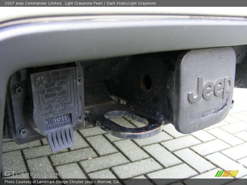 Light Graystone Pearl / Dark Khaki/Light Graystone 2007 Jeep Commander Limited