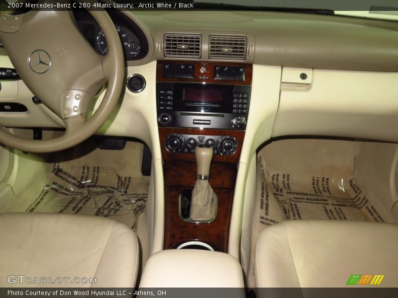 Arctic White / Black 2007 Mercedes-Benz C 280 4Matic Luxury