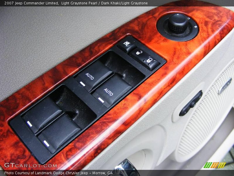 Light Graystone Pearl / Dark Khaki/Light Graystone 2007 Jeep Commander Limited