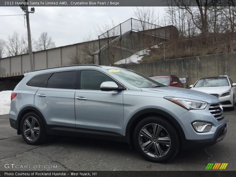 Front 3/4 View of 2013 Santa Fe Limited AWD