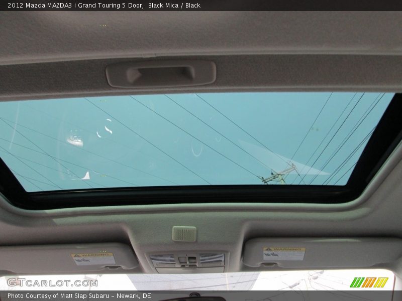Black Mica / Black 2012 Mazda MAZDA3 i Grand Touring 5 Door