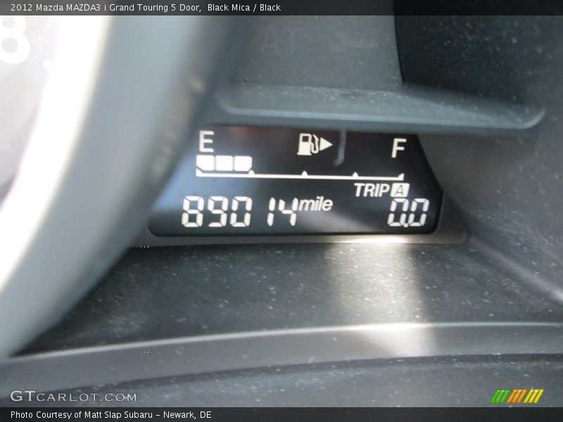 Black Mica / Black 2012 Mazda MAZDA3 i Grand Touring 5 Door
