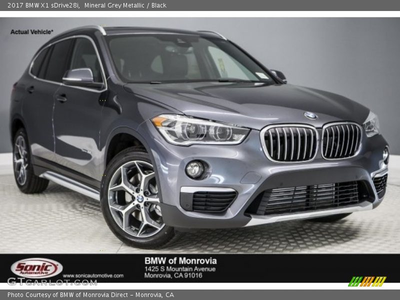 Mineral Grey Metallic / Black 2017 BMW X1 sDrive28i