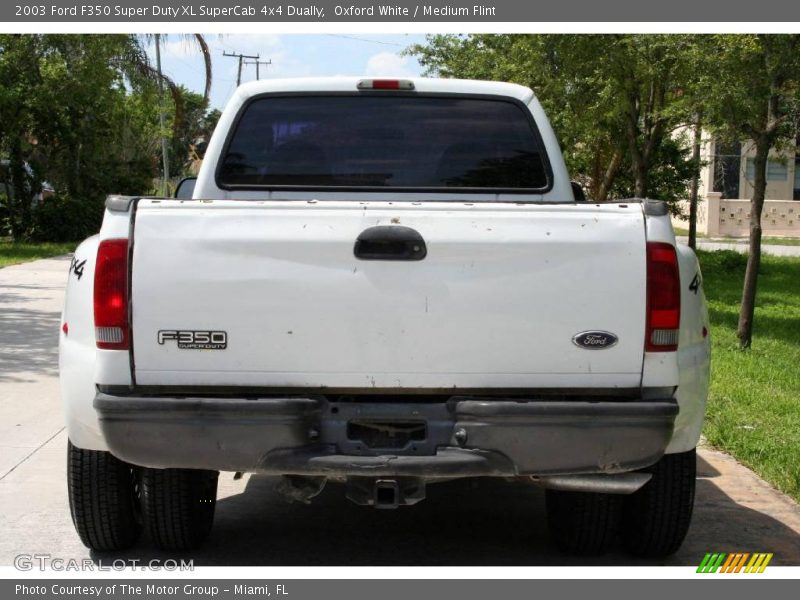 Oxford White / Medium Flint 2003 Ford F350 Super Duty XL SuperCab 4x4 Dually