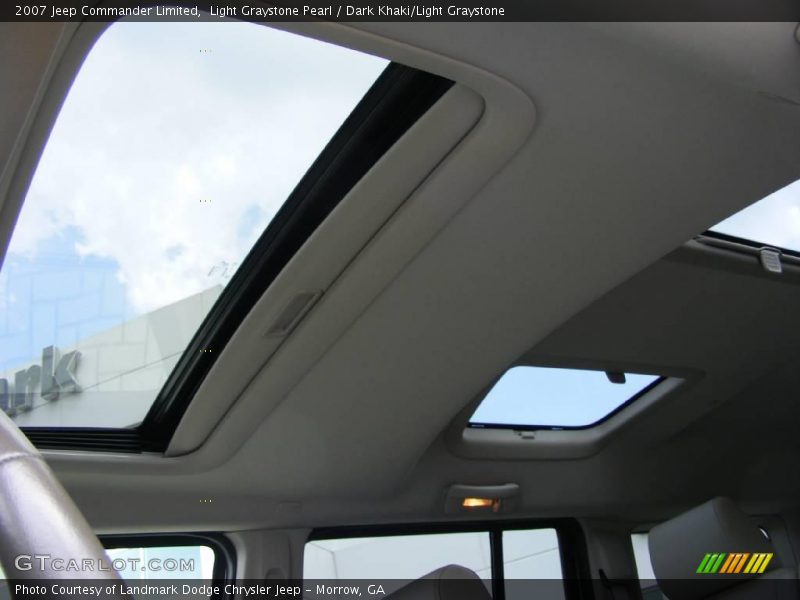 Light Graystone Pearl / Dark Khaki/Light Graystone 2007 Jeep Commander Limited