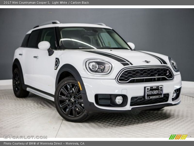 Light White / Carbon Black 2017 Mini Countryman Cooper S