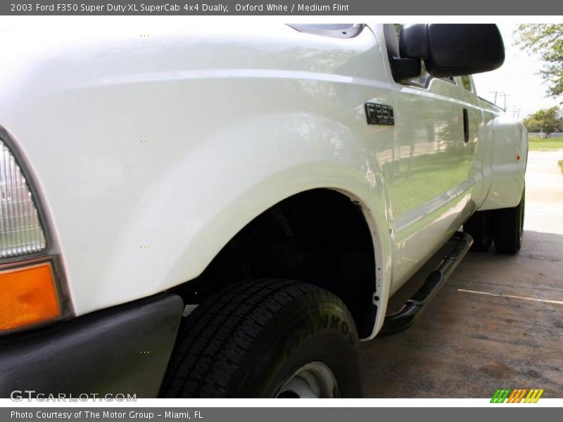 Oxford White / Medium Flint 2003 Ford F350 Super Duty XL SuperCab 4x4 Dually