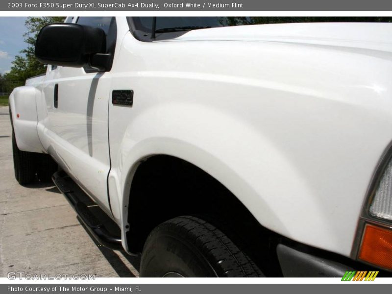 Oxford White / Medium Flint 2003 Ford F350 Super Duty XL SuperCab 4x4 Dually