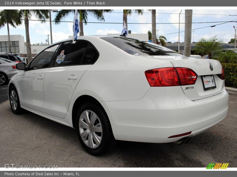 Pure White / Titan Black 2014 Volkswagen Jetta SE Sedan