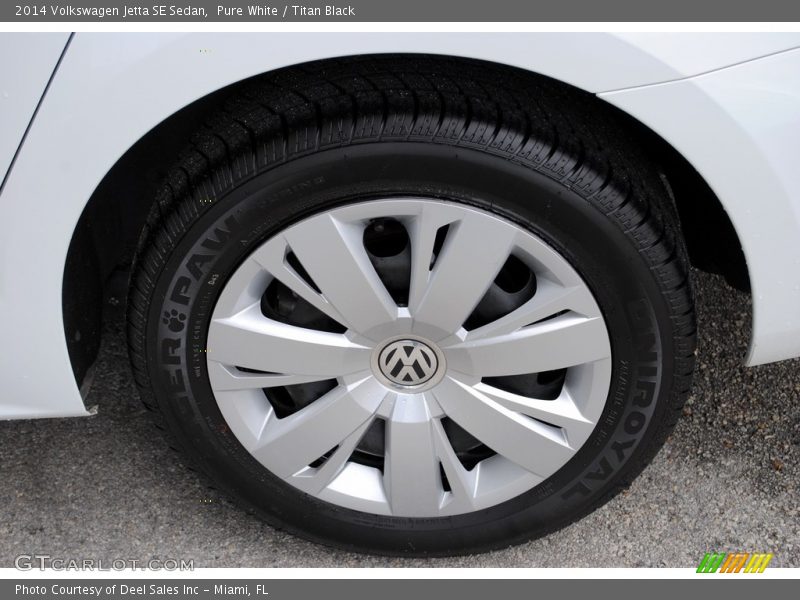 Pure White / Titan Black 2014 Volkswagen Jetta SE Sedan