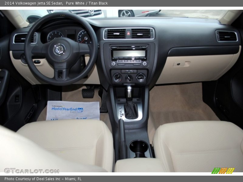 Pure White / Titan Black 2014 Volkswagen Jetta SE Sedan