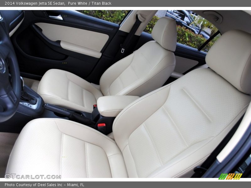 Pure White / Titan Black 2014 Volkswagen Jetta SE Sedan