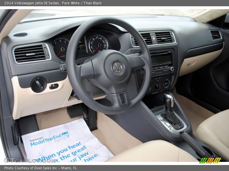 Pure White / Titan Black 2014 Volkswagen Jetta SE Sedan