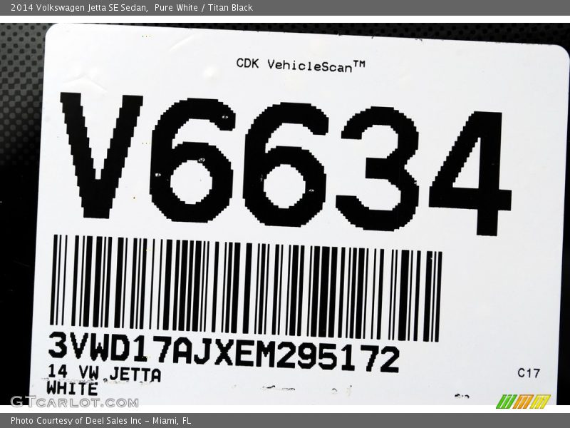 Pure White / Titan Black 2014 Volkswagen Jetta SE Sedan