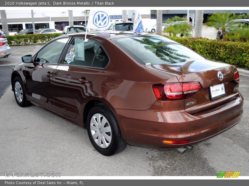 Dark Bronze Metallic / Titan Black 2016 Volkswagen Jetta S