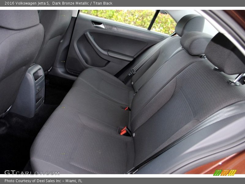 Dark Bronze Metallic / Titan Black 2016 Volkswagen Jetta S