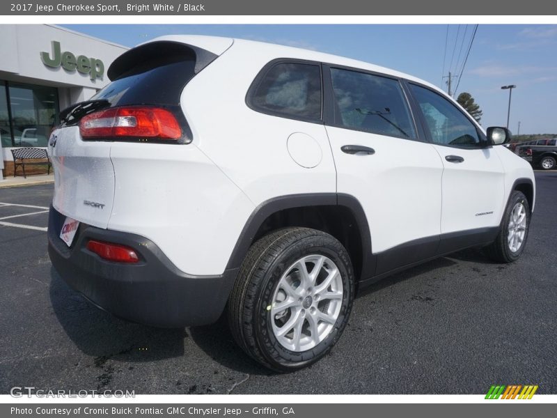 Bright White / Black 2017 Jeep Cherokee Sport
