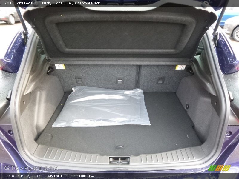 Kona Blue / Charcoal Black 2017 Ford Focus ST Hatch