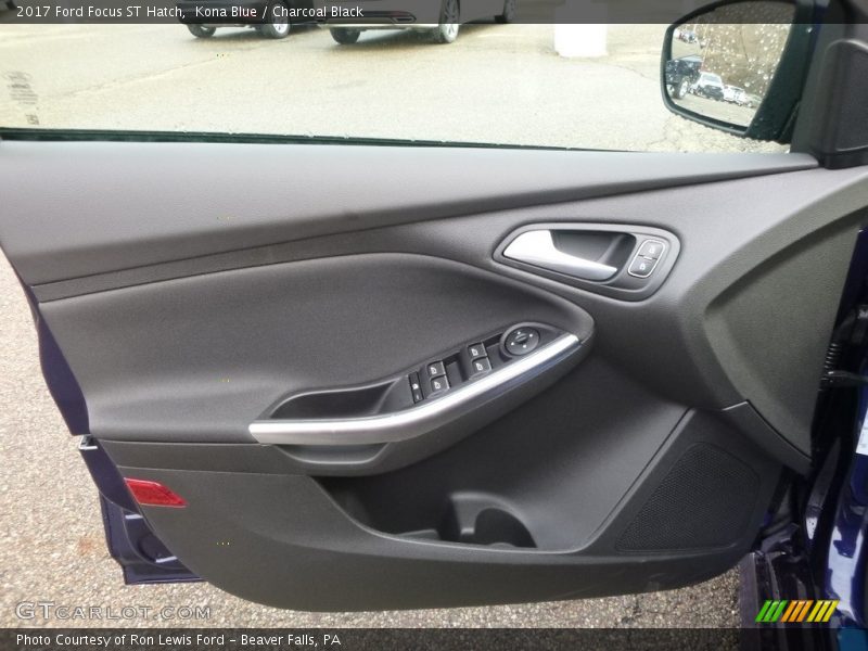 Kona Blue / Charcoal Black 2017 Ford Focus ST Hatch