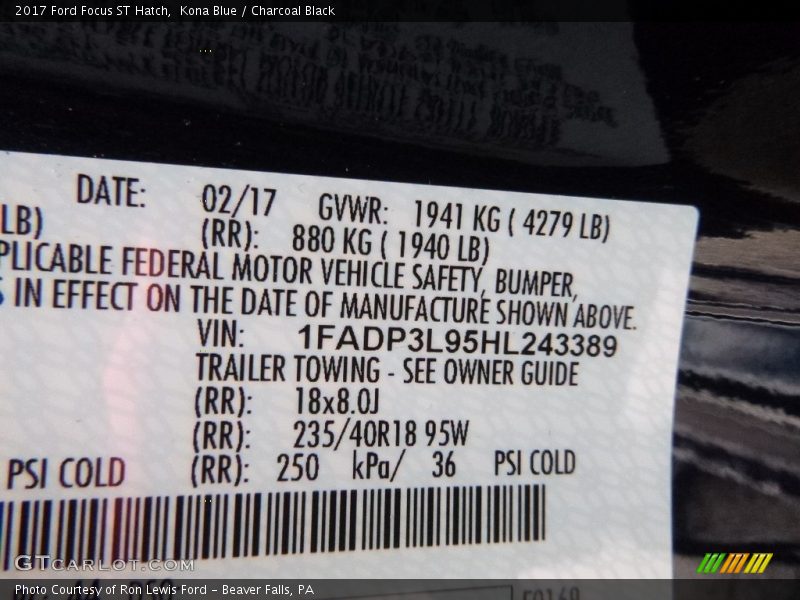 Kona Blue / Charcoal Black 2017 Ford Focus ST Hatch