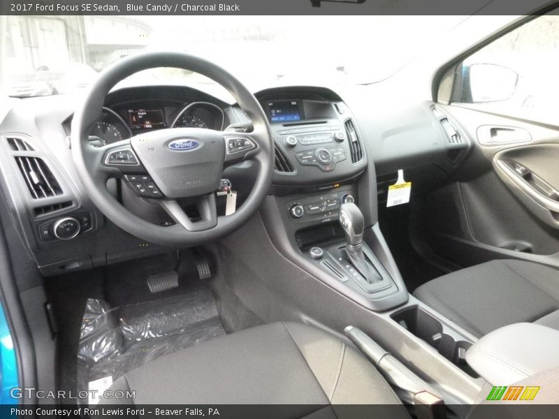 Blue Candy / Charcoal Black 2017 Ford Focus SE Sedan