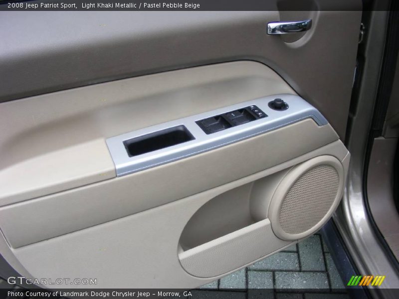 Light Khaki Metallic / Pastel Pebble Beige 2008 Jeep Patriot Sport