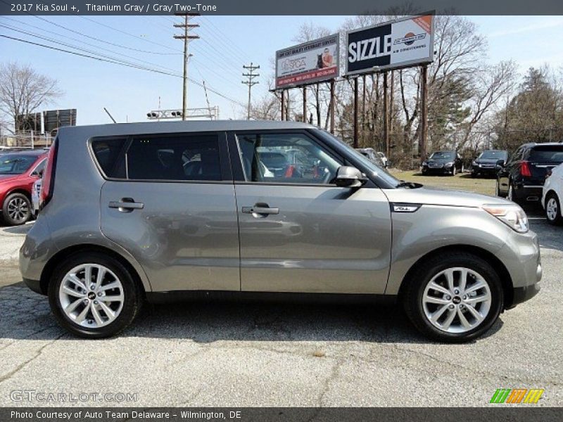 Titanium Gray / Gray Two-Tone 2017 Kia Soul +