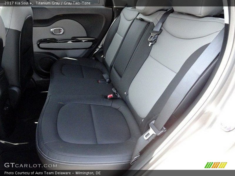 Titanium Gray / Gray Two-Tone 2017 Kia Soul +