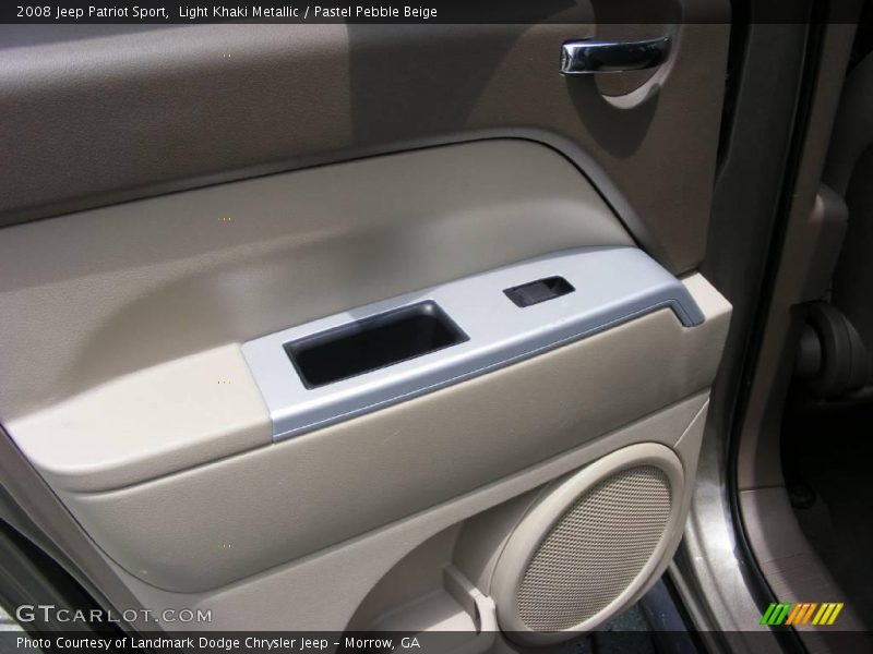 Light Khaki Metallic / Pastel Pebble Beige 2008 Jeep Patriot Sport