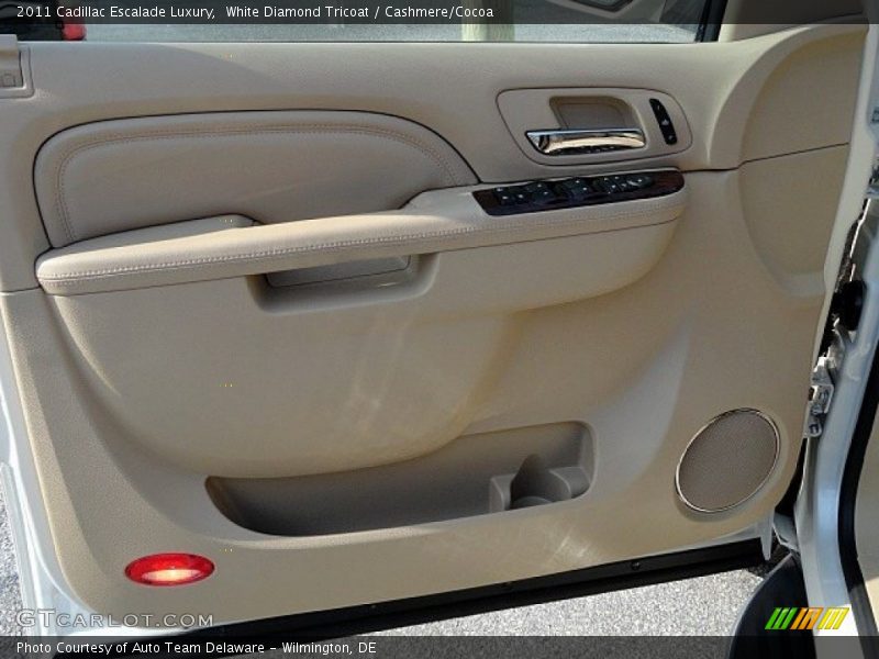 White Diamond Tricoat / Cashmere/Cocoa 2011 Cadillac Escalade Luxury