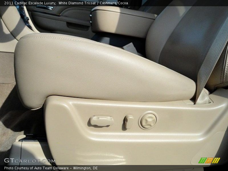 White Diamond Tricoat / Cashmere/Cocoa 2011 Cadillac Escalade Luxury