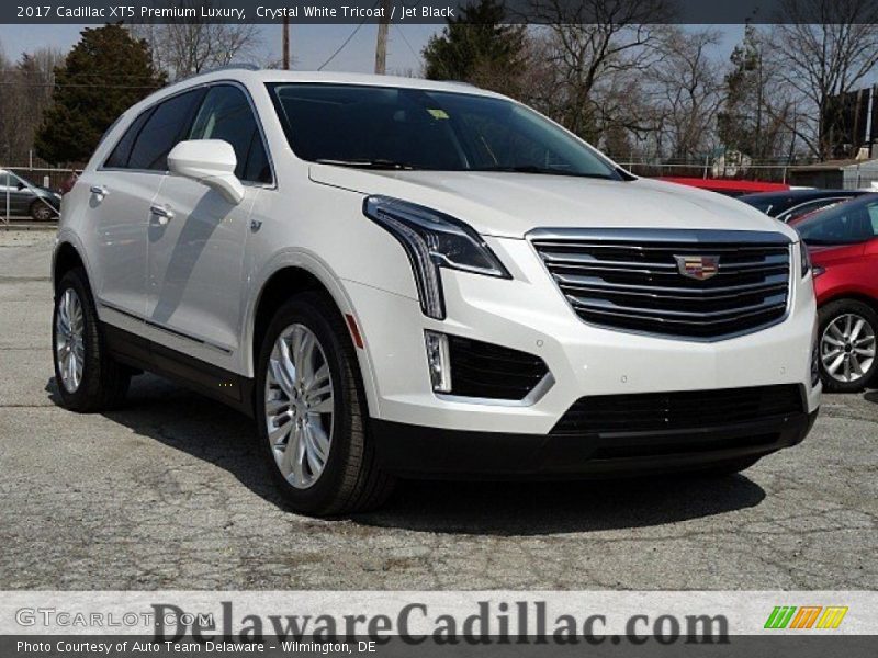 Crystal White Tricoat / Jet Black 2017 Cadillac XT5 Premium Luxury