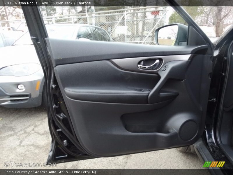 Super Black / Charcoal 2015 Nissan Rogue S AWD