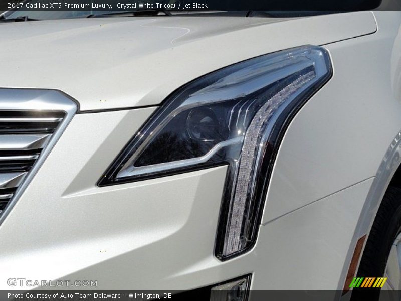 Crystal White Tricoat / Jet Black 2017 Cadillac XT5 Premium Luxury