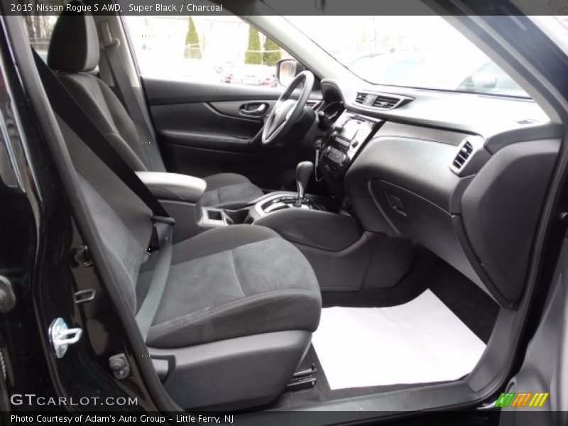 Super Black / Charcoal 2015 Nissan Rogue S AWD