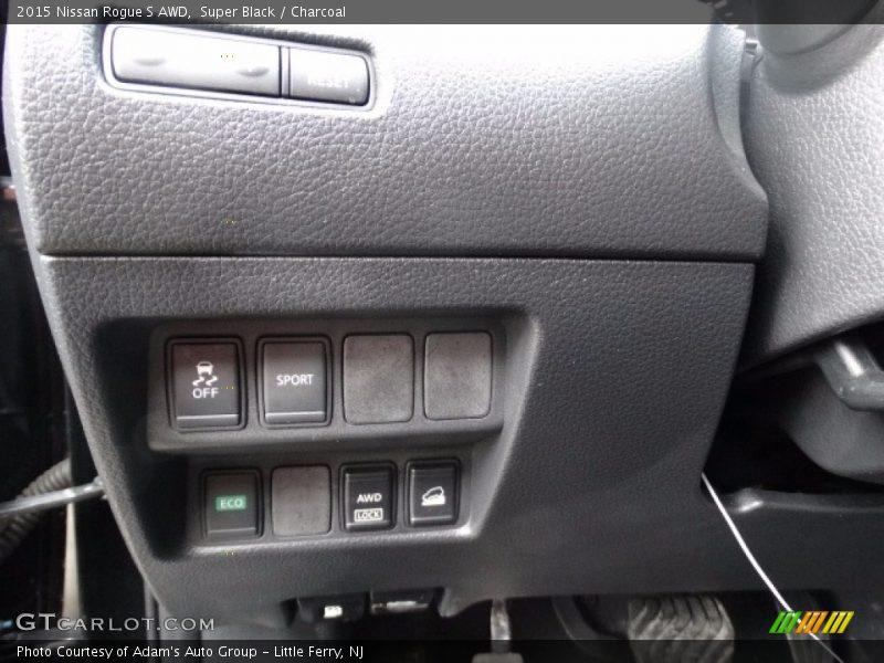 Super Black / Charcoal 2015 Nissan Rogue S AWD